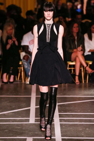 Look 1